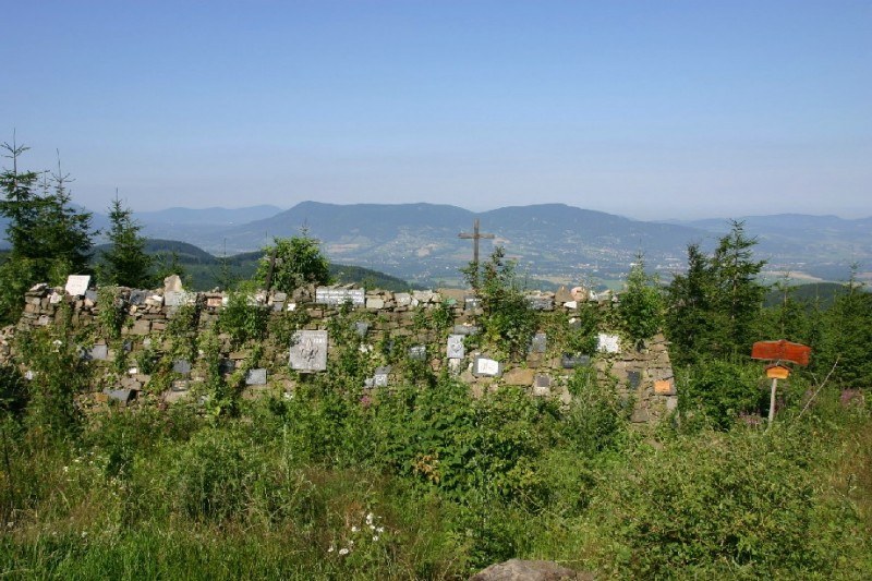 Kamenná mohyla na Ivančeně projde rekonstrukcí