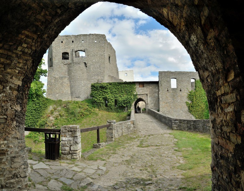 Hrad Hukvaldy rozezní cimbálovka