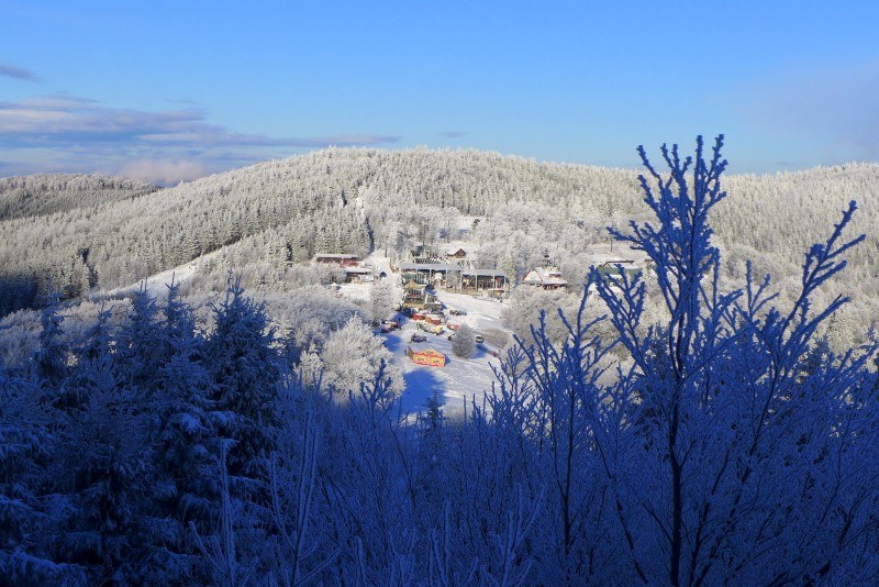 Ledové sochy na Pustevnách můžete zhlédnout až do 5. února