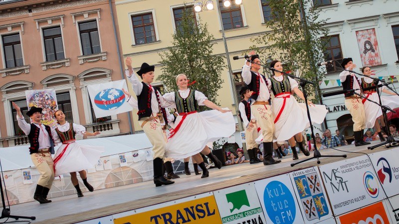 Koncert folklórního soubouru Sľuk zahájí 23. ročník Mezinárodního folklórního festivalu
