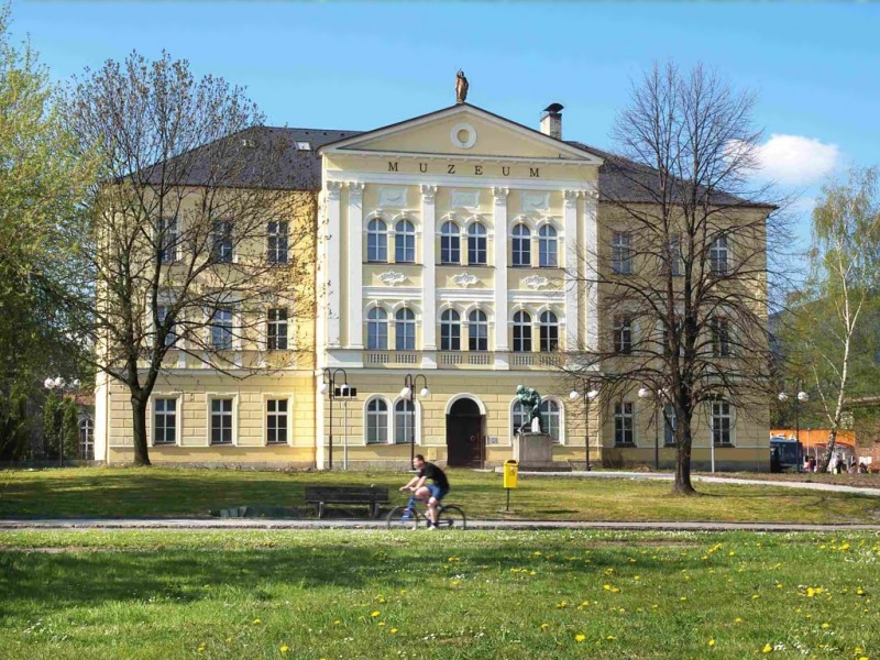 V kameni ukrytá síla  dávných bohů