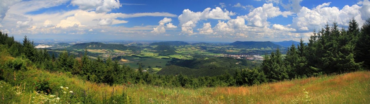 Z Kopřivnice na Ondřejník
