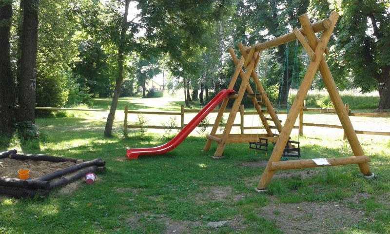 Camp Pod kaštany