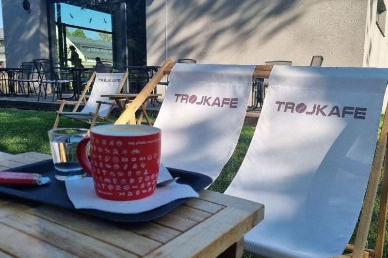 Trojkafe