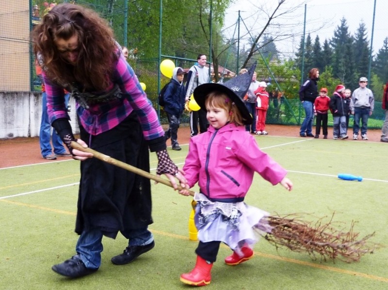 Rej čarodějnic a strašidel pod Lysou horou