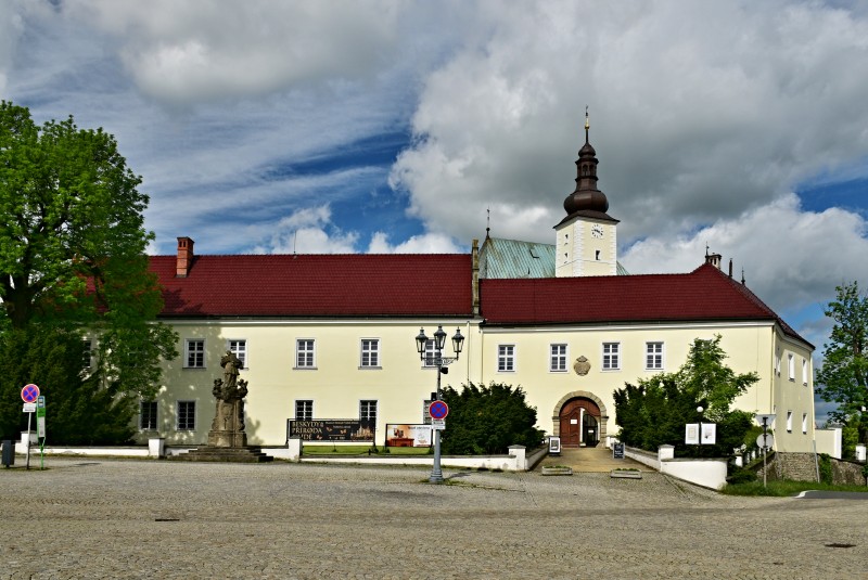 Historické perly pod Beskydami zvou do svých sídel