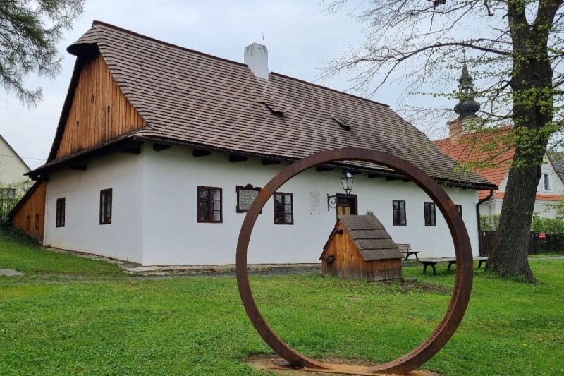 Hodslavice, obec v Beskydech, která nezahálí