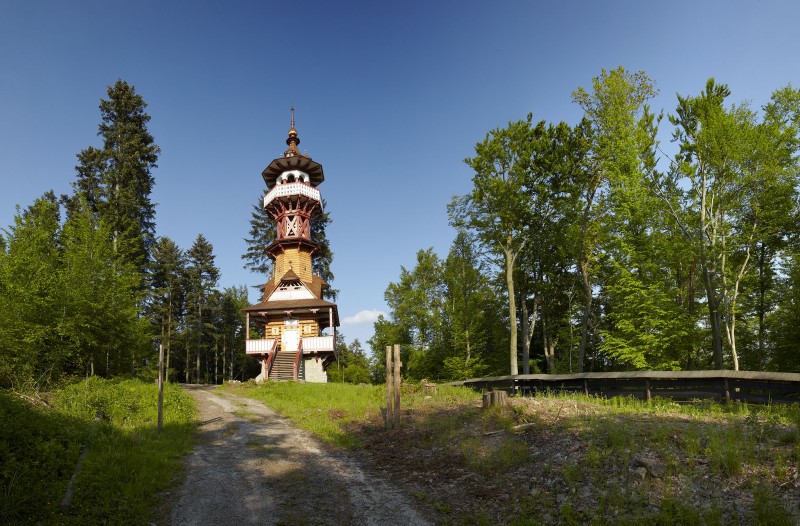 Večerní výhled na Rožnov a okolí