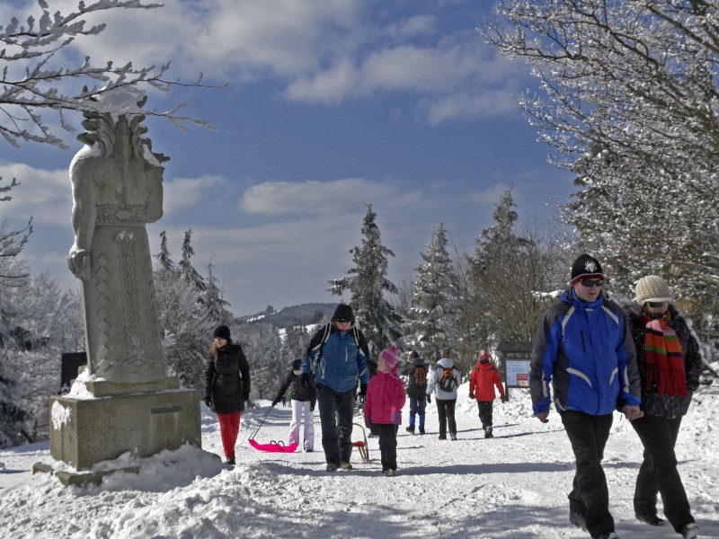 Zimní číslo novin Beskydy tourist info opět nabídne kompletní informace z Beskyd