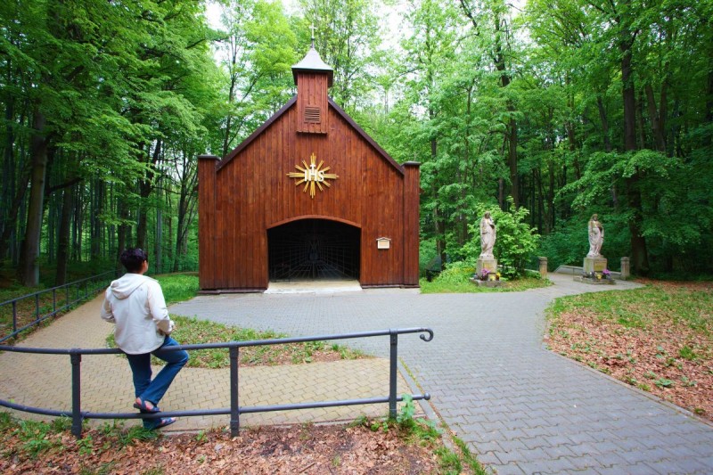 Kapelle des Hl. Kreuzes im Wald Hájek