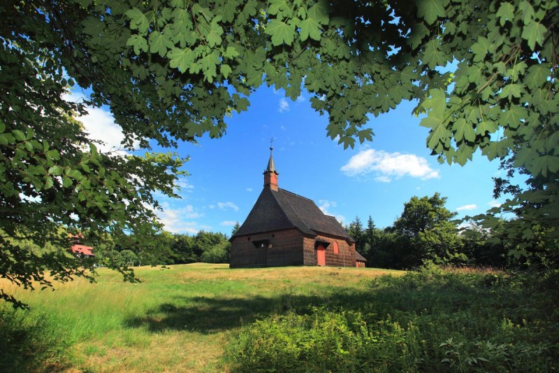 The parish church of St. Antonín Paduánský on Mangy Point