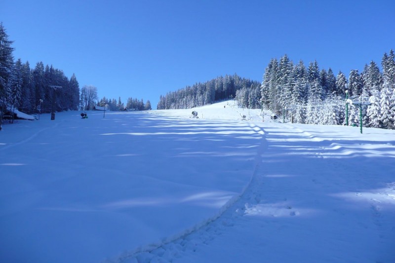 Lyžařská škola při skiareálu Mezivodí