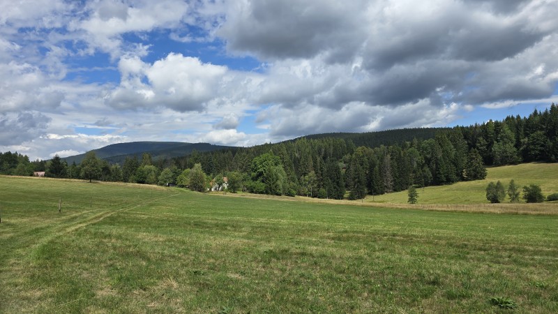 Parkoviště Krásná - Zlatník