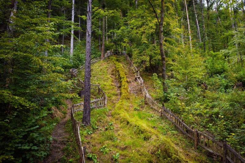 Navštivte unikátní geologický a geomorfologický útvar - Travertinovou kaskádu v Tiché